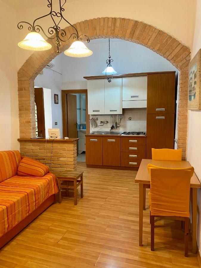 Holiday House Ginevra 포르미아 외부 사진